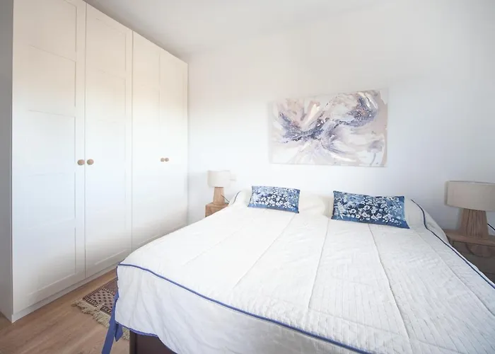 La Casa Del Columpio, *