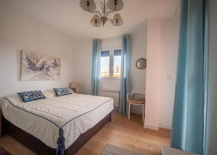 La Casa Del Columpio, Comillas